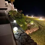 Monika Playa Macenas *